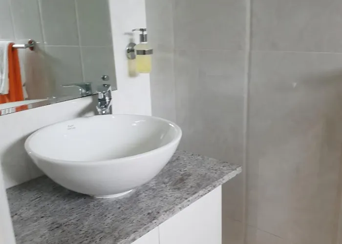 Kanasuk Self Catering *
