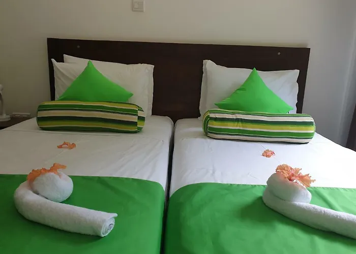 Kanasuk Self Catering * Baie Lazare (Mahe)
