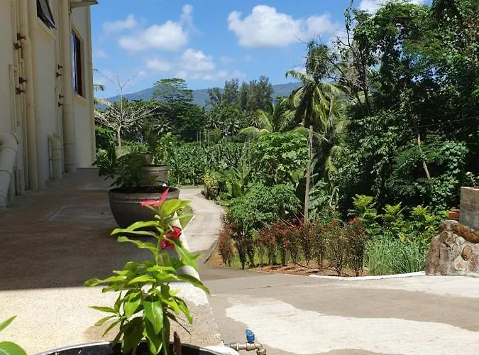Kanasuk Self Catering Apartment Baie Lazare (Mahe)