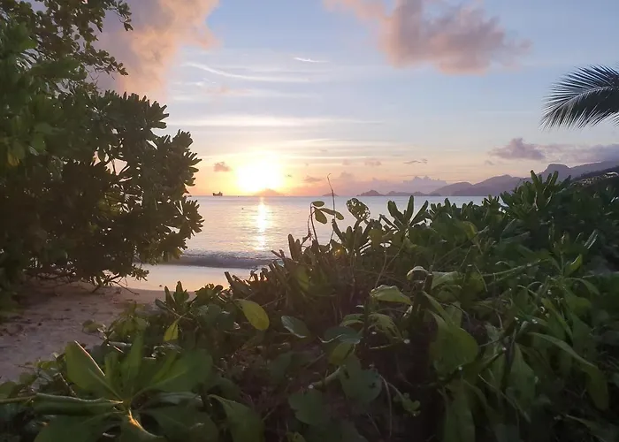 Kanasuk Self Catering * Baie Lazare (Mahe)